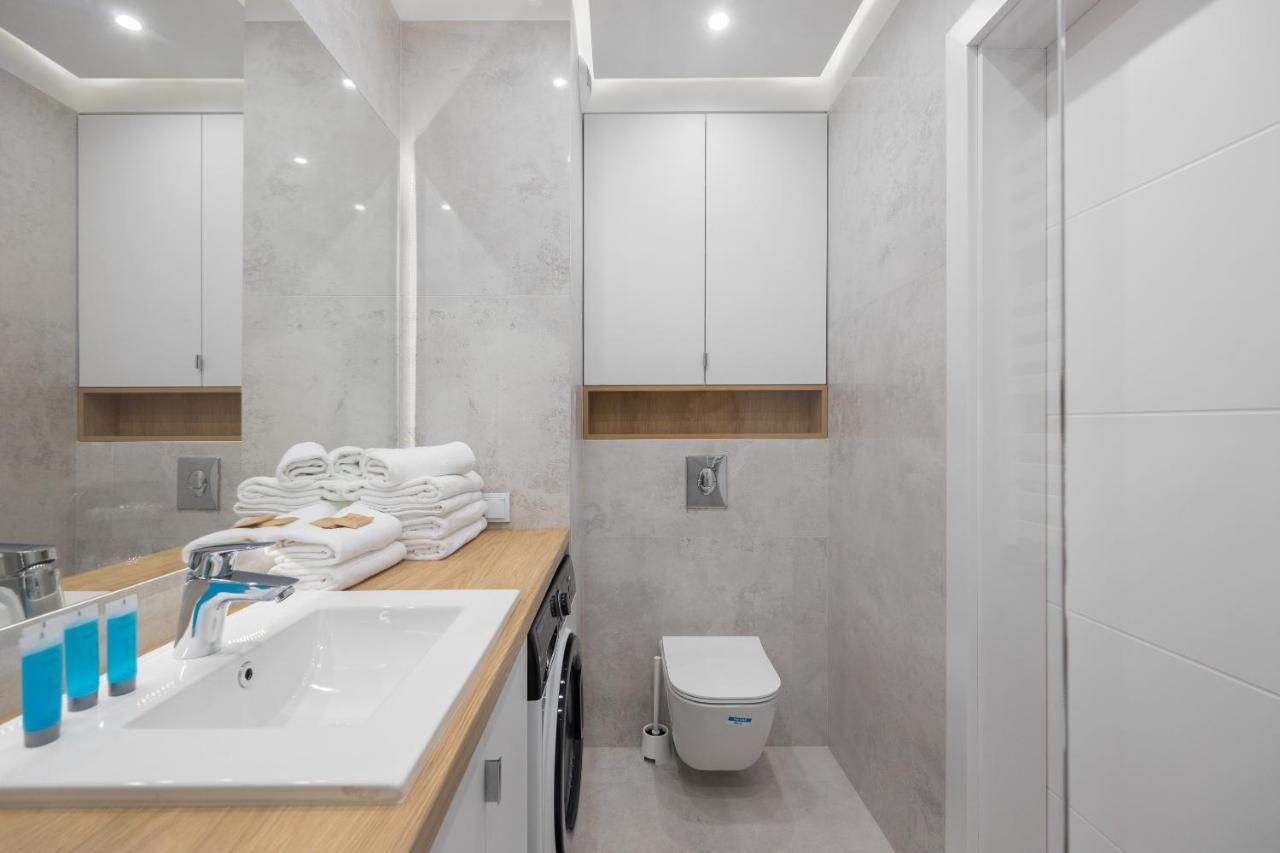 Aurora Prime Apartment วอร์ซอ ภายนอก รูปภาพ